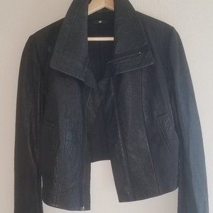 Like new Leather and silk lining coat